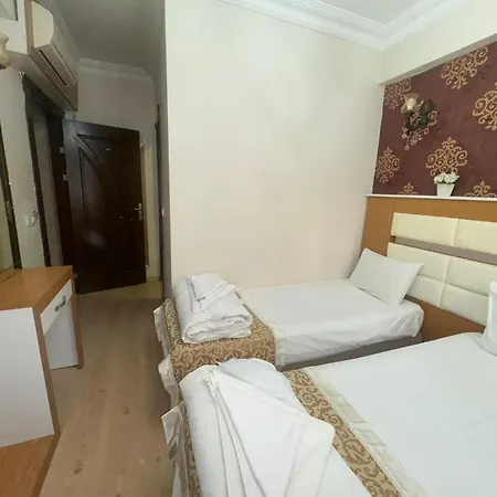 Raimond Hotel