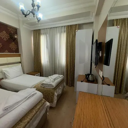 Raimond Hotel 3*