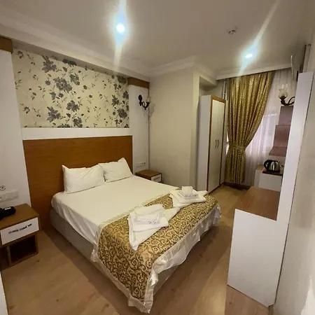 Raimond Hotel 3*