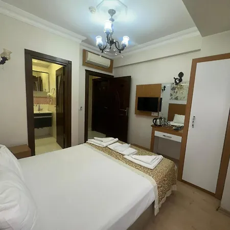 Raimond Hotel 3*