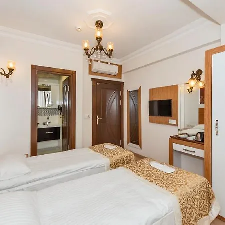Raimond Istanbul