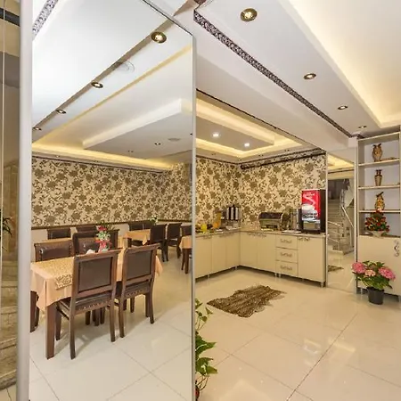 رايموند فندق 3*