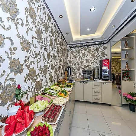 Hotel Raimond 3*