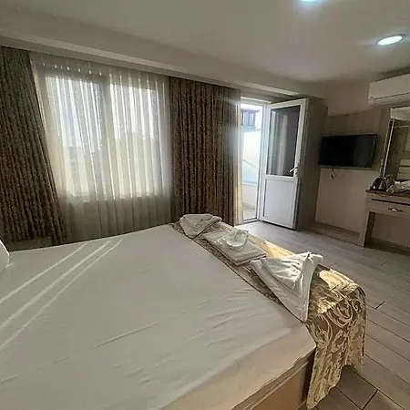 رايموند 3* اسطنبول