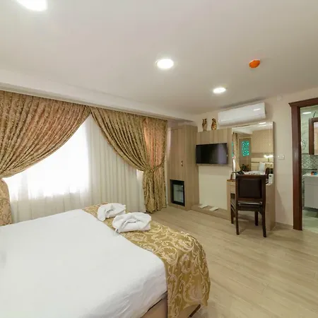 فندق رايموند 3*
