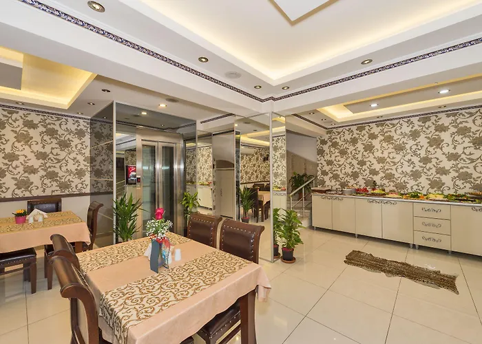 Raimond Отель 3*