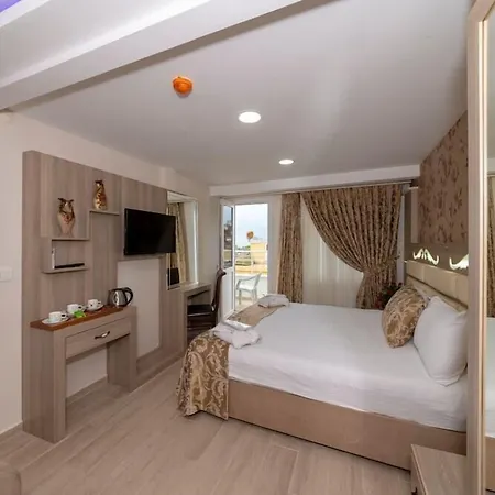 Raimond Hotel 3*