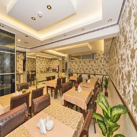 Отель Raimond 3*