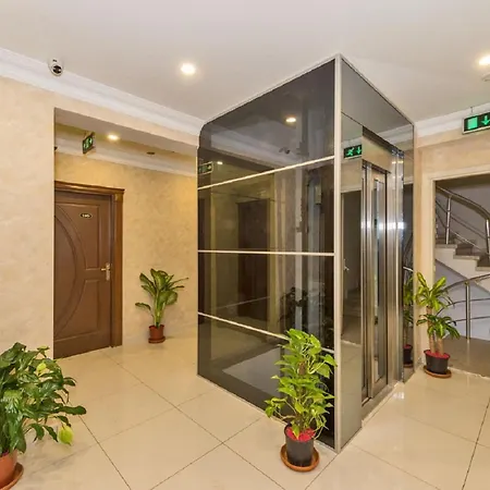Отель Raimond 3*