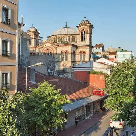 Raimond Отель